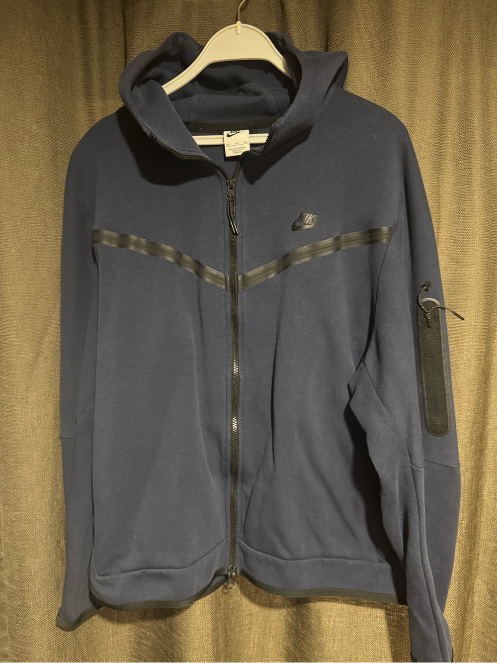 Nike Men's Dark Blue Full-Zip Hooded Performance Jacket